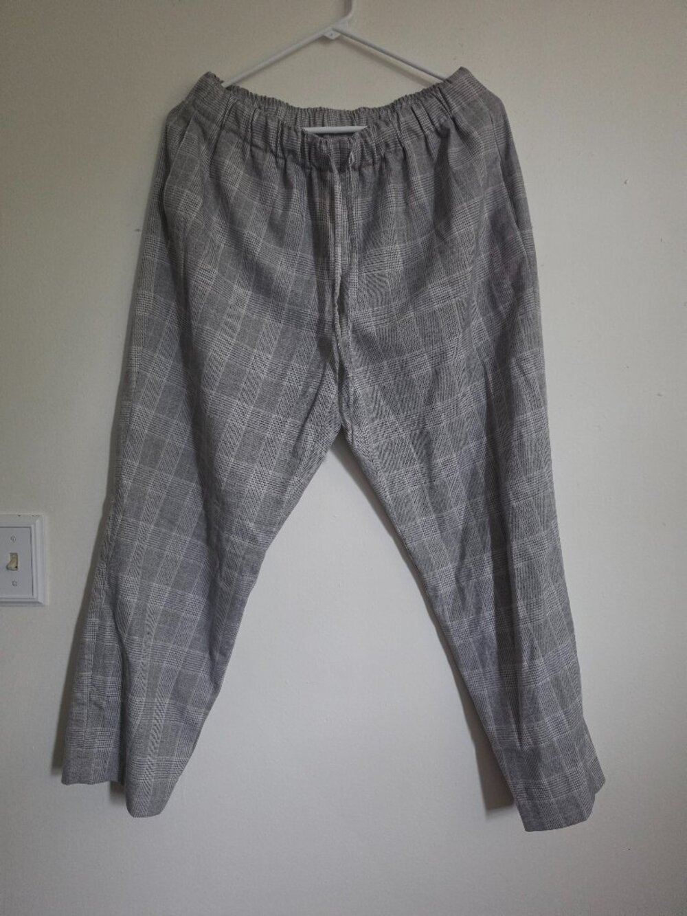 CALVIN KLEIN WOMAN'S TROUSERS SIZE 14